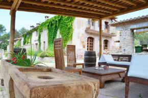 Hotels in Els Hostalets De Pierola